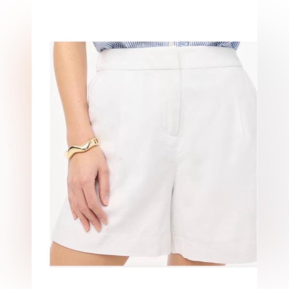 NWT JCrew Women's White Linen Blend Pleated 5" inseam Shorts, size 10